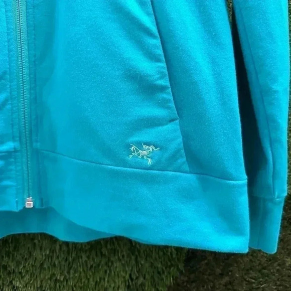 Arc’teryx Kenai  Hoody Medium - Picture 4 of 5